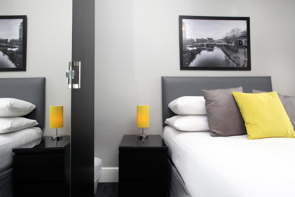 The City Warehouse Aparthotel Manchester Esterno foto