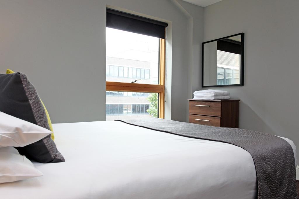 The City Warehouse Aparthotel Manchester Esterno foto