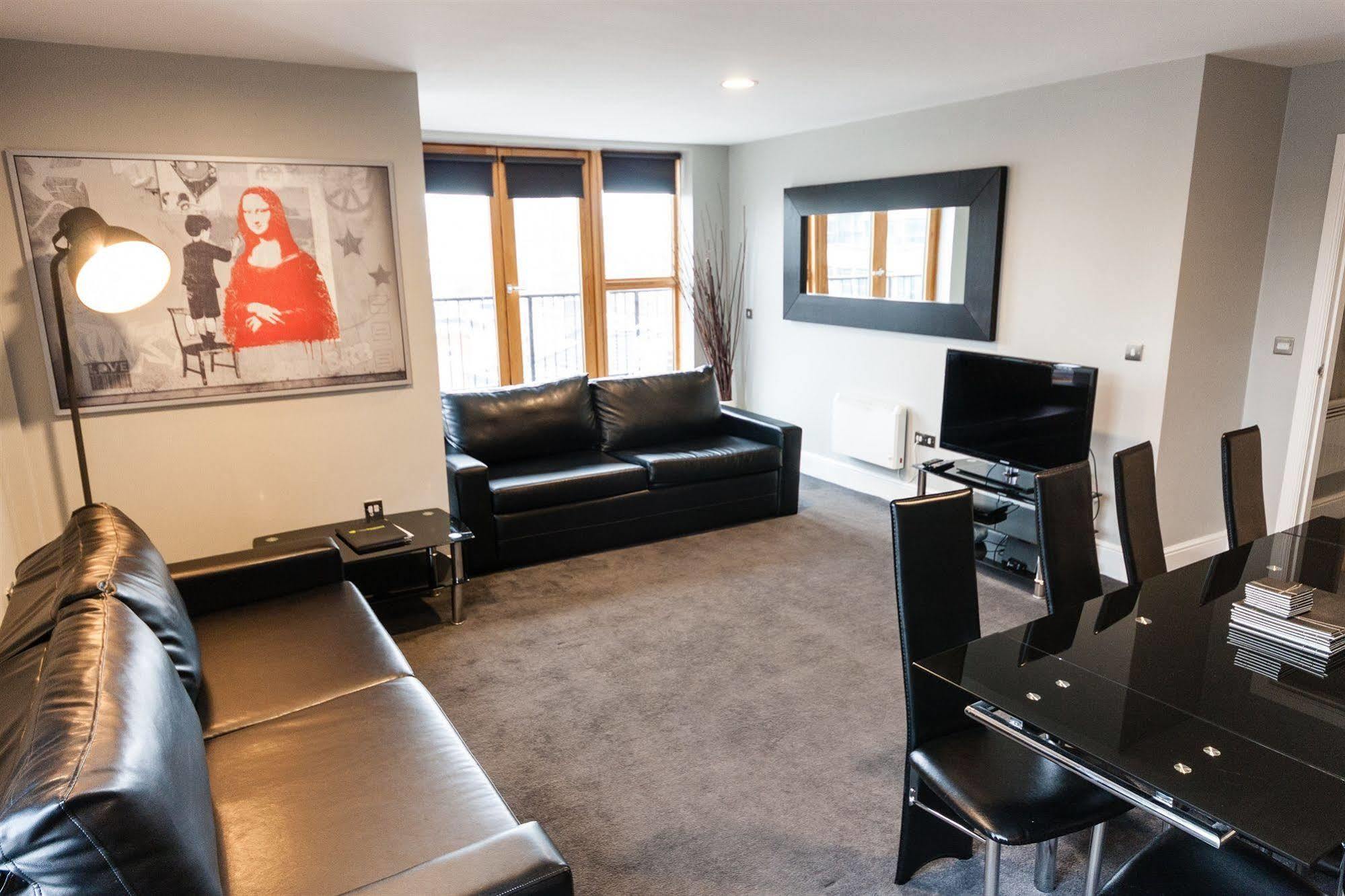 The City Warehouse Aparthotel Manchester Esterno foto