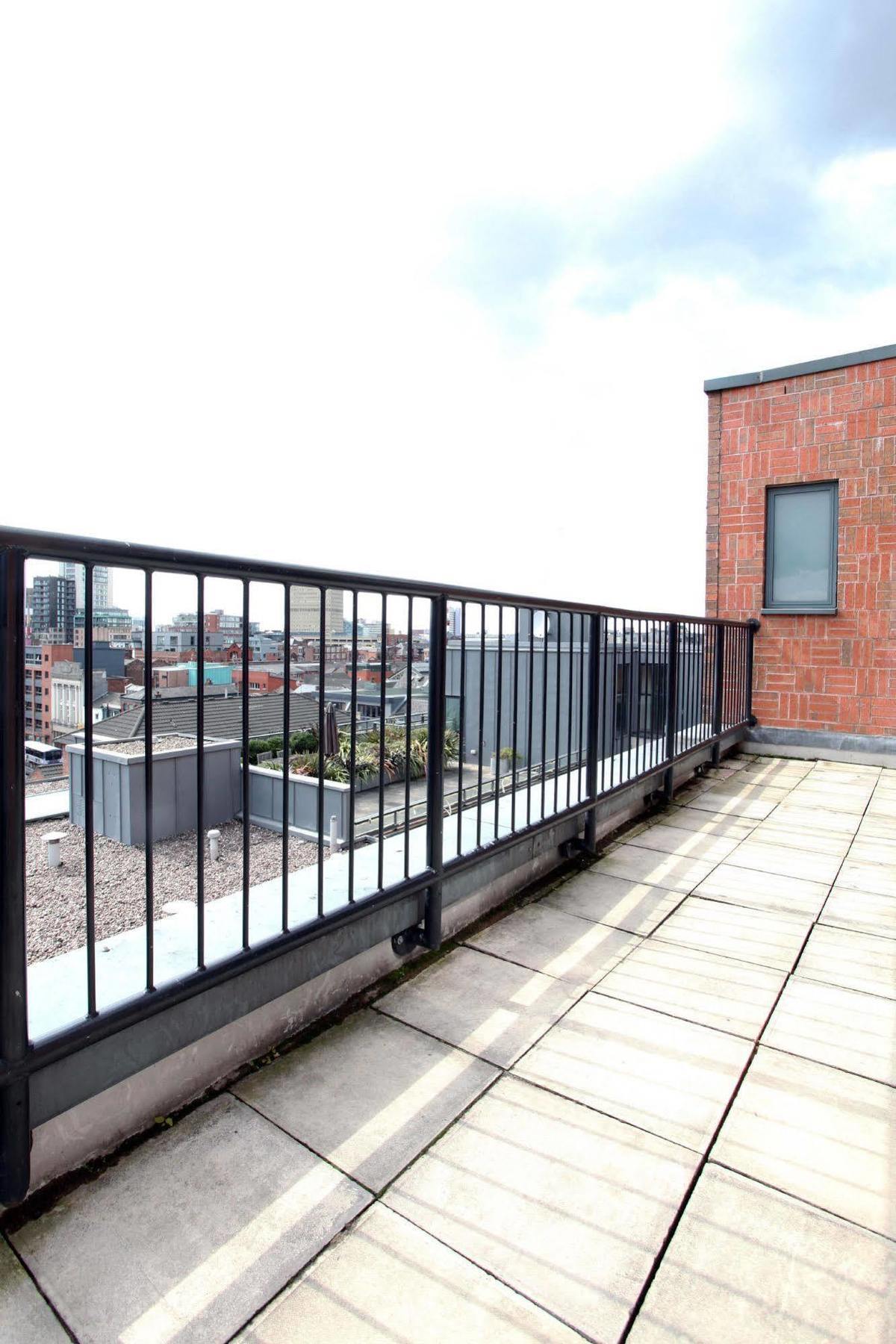 The City Warehouse Aparthotel Manchester Esterno foto